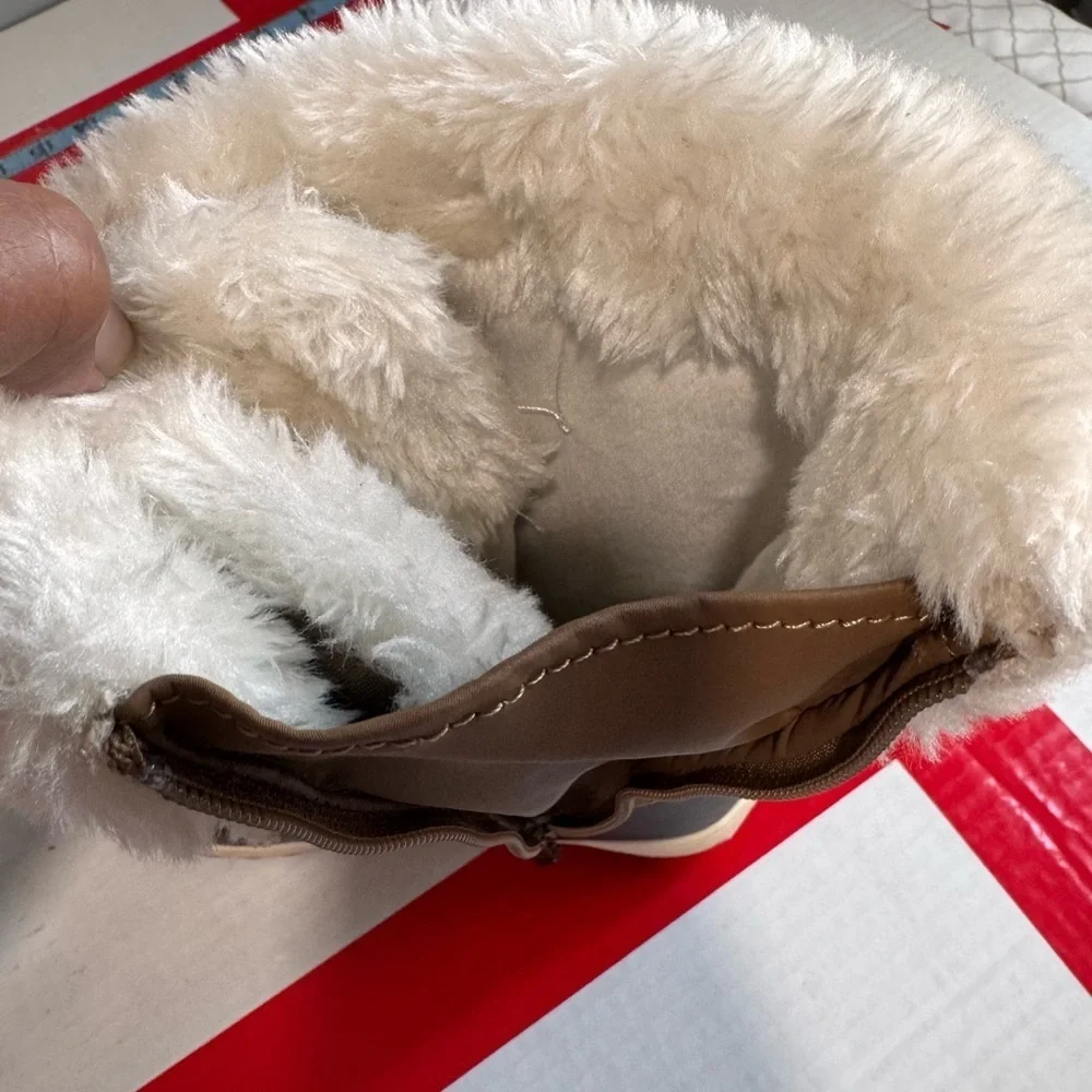 totes stylish quilted